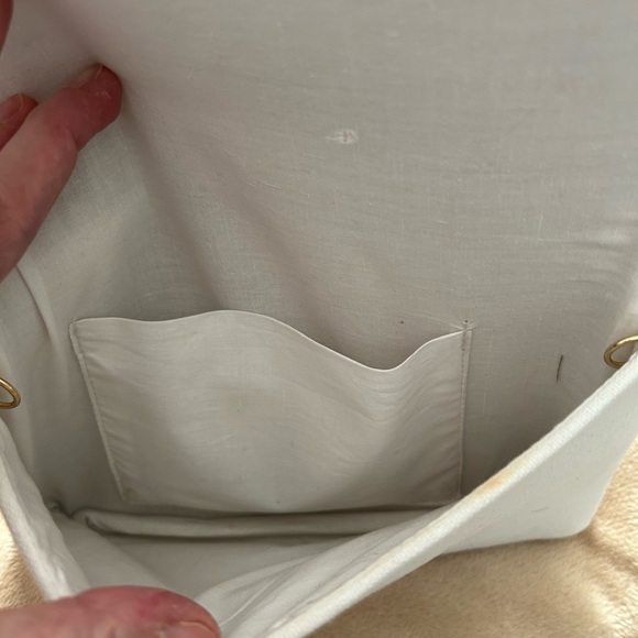 Beautiful beaded clutch - Picture 10 of 10